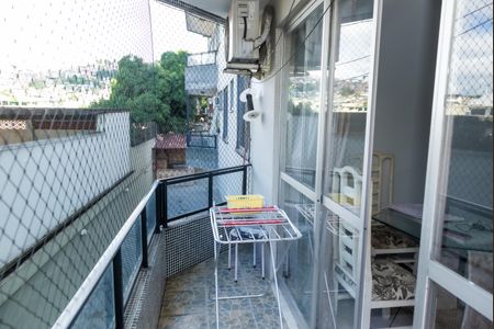 Apartamento à venda com 78m², 2 quartos e 1 vagaVaranda