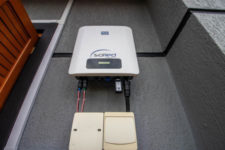 Casa de condomínio à venda com 281m², 3 quartos e 4 vagasEquipamento de Energia Solar