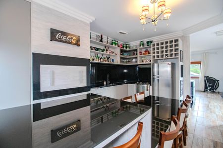 Casa de condomínio à venda com 281m², 3 quartos e 4 vagasEspaço Gourmet