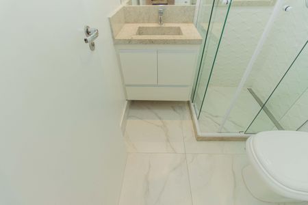 Apartamento à venda com 71m², 3 quartos e 2 vagasBanheiro Social