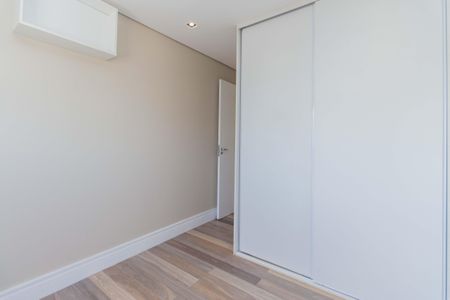 Apartamento à venda com 71m², 3 quartos e 2 vagasQuarto 2