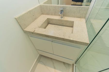 Apartamento à venda com 71m², 3 quartos e 2 vagasBanheiro Social