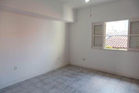 Casa à venda com 187m², 4 quartos e 2 vagas Casa à venda com 187m², 4 quartos e 2 vagasQuarto 2