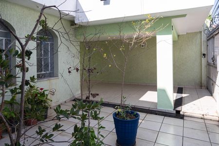 Casa à venda com 187m², 4 quartos e 2 vagas Casa à venda com 187m², 4 quartos e 2 vagasÁrea comum