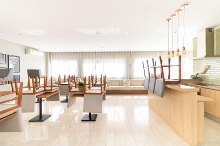 Apartamento à venda com 80m², 3 quartos e 2 vagas Apartamento à venda com 80m², 3 quartos e 2 vagasÁrea comum - Salão de festas