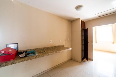 Casa à venda com 883m², 8 quartos e 6 vagasCopa