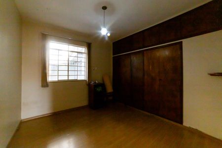 Casa à venda com 883m², 8 quartos e 6 vagasQuarto