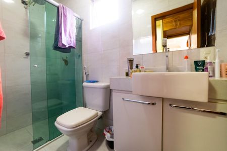 Casa à venda com 883m², 8 quartos e 6 vagasBanheiro Social