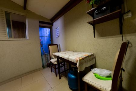 Casa à venda com 883m², 8 quartos e 6 vagasÁrea de Serviço