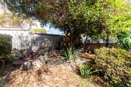 Casa à venda com 883m², 8 quartos e 6 vagasJardim