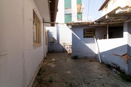 Casa à venda com 883m², 8 quartos e 6 vagasÁrea de Serviço