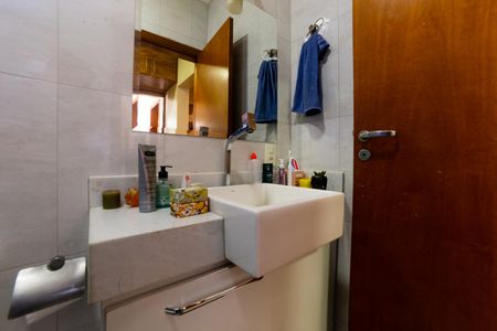 Casa à venda com 883m², 8 quartos e 6 vagasBanheiro Social