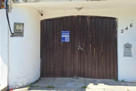 Casa à venda com 360m², 2 quartos e 3 vagasPlaca
