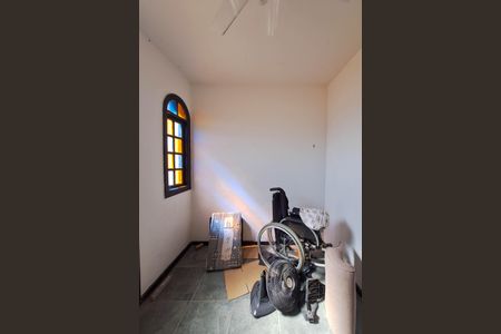 Casa à venda com 360m², 2 quartos e 3 vagasQuarto de Serviço