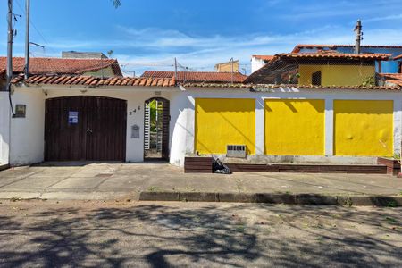 Casa à venda com 360m², 2 quartos e 3 vagasFachada