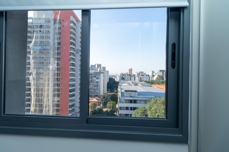 Apartamento à venda com 34m², 1 quarto e sem vaga Apartamento à venda com 34m², 1 quarto e sem vagaVista da Janela do Quarto