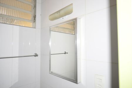 Casa à venda com 110m², 2 quartos e 2 vagasBanheiro