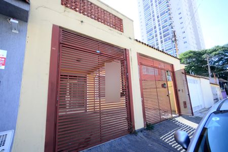 Casa à venda com 110m², 2 quartos e 2 vagasFachada