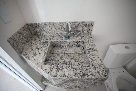 Casa à venda com 100m², 2 quartos e 1 vaga Casa à venda com 100m², 2 quartos e 1 vagaLavabo