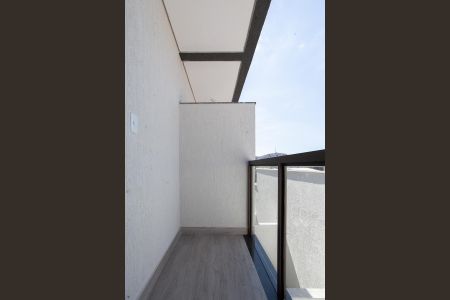 Casa à venda com 100m², 2 quartos e 1 vaga Casa à venda com 100m², 2 quartos e 1 vagaVaranda da Suíte