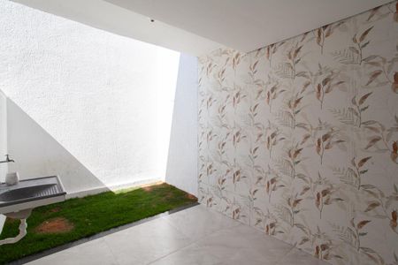 Casa à venda com 100m², 2 quartos e 1 vaga Casa à venda com 100m², 2 quartos e 1 vagaÁrea de Serviço e Quintal