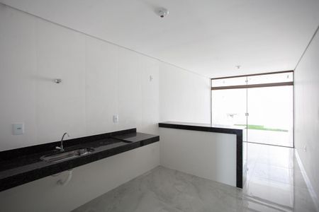 Casa à venda com 120m², 2 quartos e 1 vaga Casa à venda com 120m², 2 quartos e 1 vagaCozinha