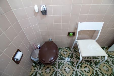 Casa à venda com 106m², 3 quartos e 2 vagas Casa à venda com 106m², 3 quartos e 2 vagasBanheiro Social