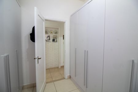 Casa à venda com 106m², 3 quartos e 2 vagas Casa à venda com 106m², 3 quartos e 2 vagasQuarto 2