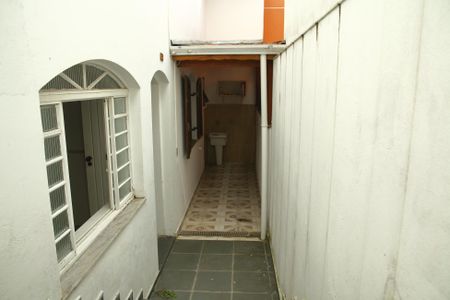 Casa para alugar com 327m², 4 quartos e 4 vagasÁrea de Serviço