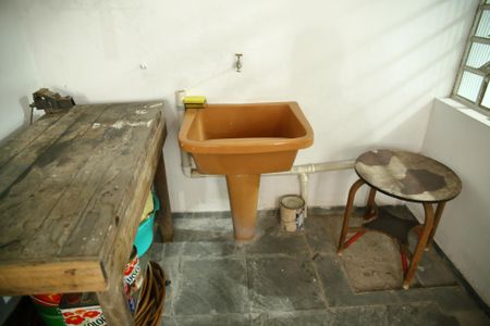 Casa para alugar com 327m², 4 quartos e 4 vagasÁrea de Serviço- Casa 2