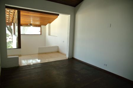 Casa para alugar com 327m², 4 quartos e 4 vagasSala (Casa 2)