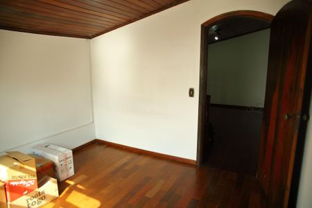 Casa para alugar com 327m², 4 quartos e 4 vagasQuarto 