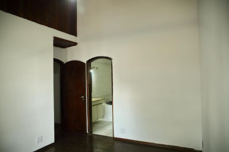 Casa para alugar com 327m², 4 quartos e 4 vagasSuíte (Casa 2)