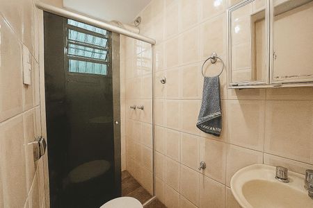 Casa à venda com 90m², 3 quartos e sem vaga Casa à venda com 90m², 3 quartos e sem vagaBanheiro da Suíte