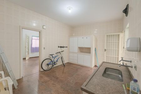 Casa à venda com 90m², 3 quartos e sem vaga Casa à venda com 90m², 3 quartos e sem vagaCozinha