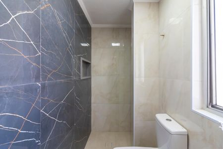 Apartamento à venda com 98m², 3 quartos e 1 vaga Apartamento à venda com 98m², 3 quartos e 1 vagaBanheiro da Suíte
