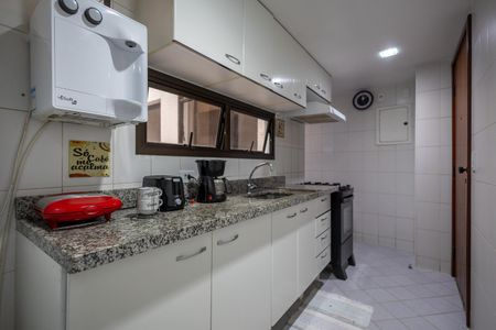 Apartamento à venda com 94m², 2 quartos e 1 vaga Apartamento à venda com 94m², 2 quartos e 1 vagaCozinha