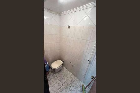 Casa à venda com 300m², 2 quartos e 3 vagas Casa à venda com 300m², 2 quartos e 3 vagasBanheiro