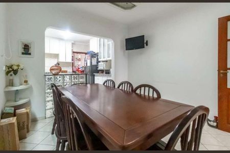 Casa à venda com 200m², 3 quartos e 3 vagas Casa à venda com 200m², 3 quartos e 3 vagasSala de jantar