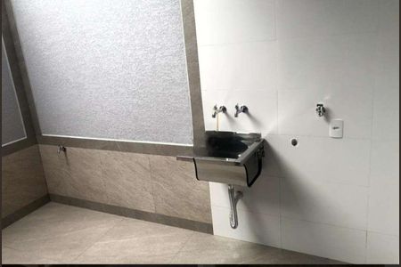 Casa à venda com 300m², 4 quartos e 2 vagas