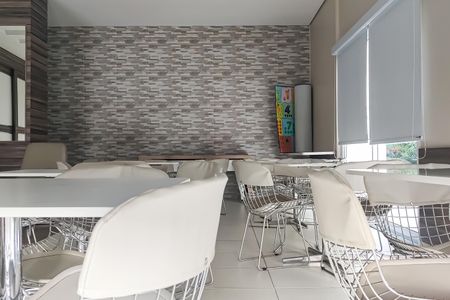 Apartamento à venda com 65m², 2 quartos e 1 vagaÁrea comum