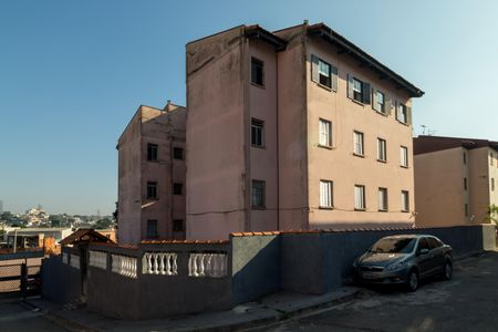 Apartamento à venda com 45m², 2 quartos e 1 vaga Apartamento à venda com 45m², 2 quartos e 1 vagaFachada do bloco