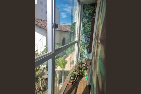 Apartamento à venda com 87m², 2 quartos e 1 vaga Apartamento à venda com 87m², 2 quartos e 1 vagaSacada