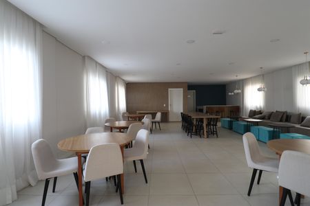 Apartamento à venda com 38m², 2 quartos e sem vagaÁrea comum - Salão de festas