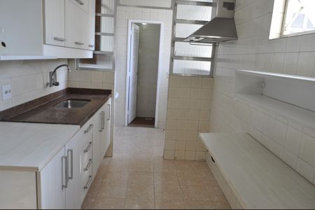 Apartamento à venda com 65m², 2 quartos e 1 vagaCozinha