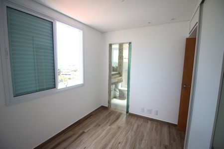 Quarto 1 de apartamento para alugar com 3 quartos, 145m² em Novo Eldorado, Contagem