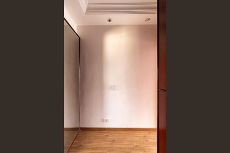 Apartamento à venda com 189m², 3 quartos e 3 vagas Apartamento à venda com 189m², 3 quartos e 3 vagasCloset da suíte 1