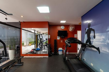 Apartamento à venda com 189m², 3 quartos e 3 vagas Apartamento à venda com 189m², 3 quartos e 3 vagasÁrea comum - Academia