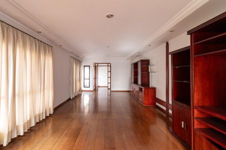 Apartamento à venda com 189m², 3 quartos e 3 vagas Apartamento à venda com 189m², 3 quartos e 3 vagasSala