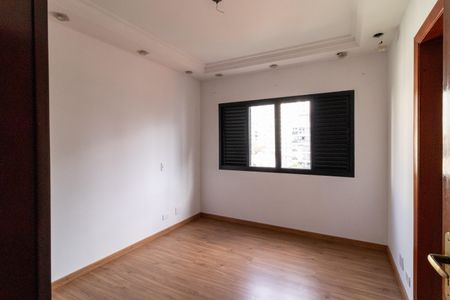 Apartamento à venda com 189m², 3 quartos e 3 vagas Apartamento à venda com 189m², 3 quartos e 3 vagasSuíte 2